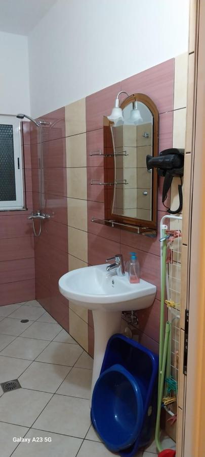 Collaku Apartment'S Vlorë エクステリア 写真